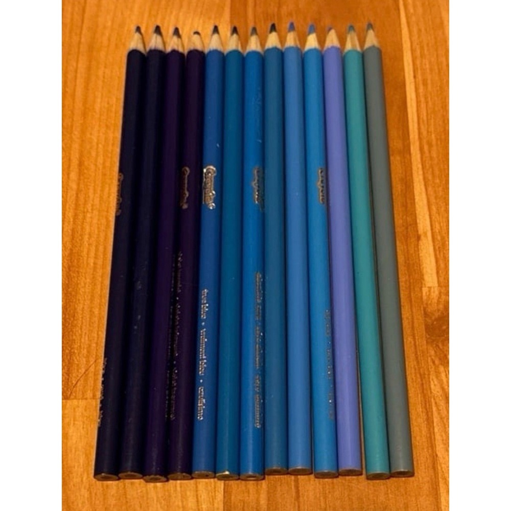 Bundle of 13‎ Blue Tones Crayola Pencils